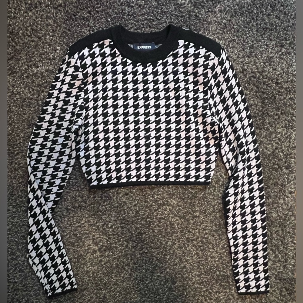 Express Houndstooth Print in Black and White(pale pink) | 2 Piece Set - Picture 7 of 10